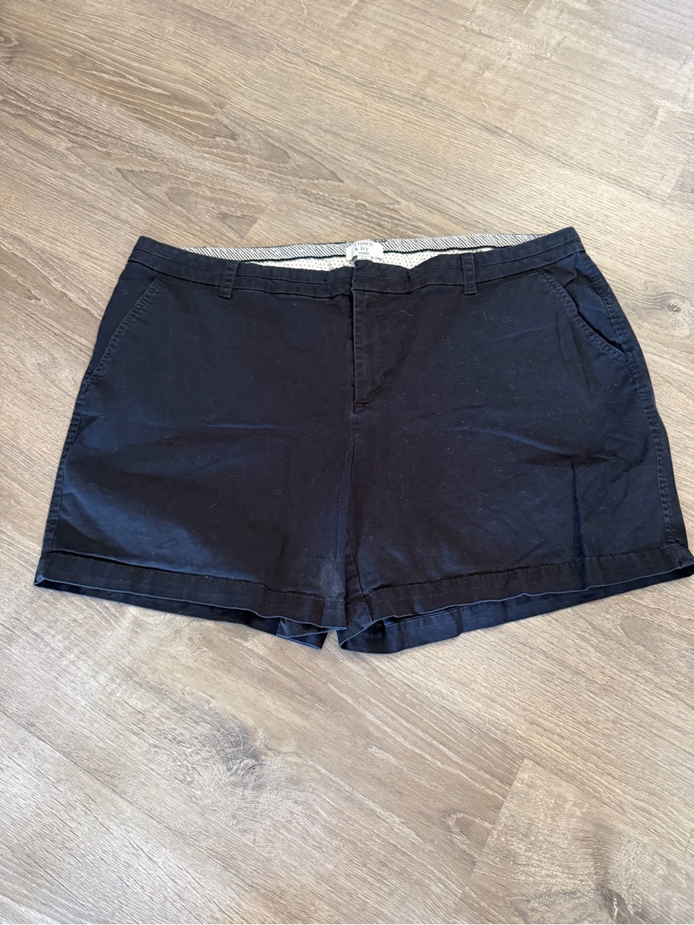 crown & ivy  Black Casual Chino Shorts Size 20